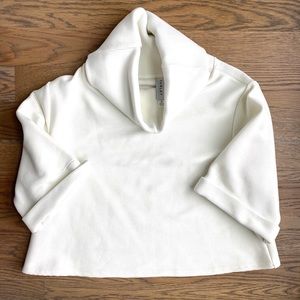 Varley cream pullover in a thick ribbed material